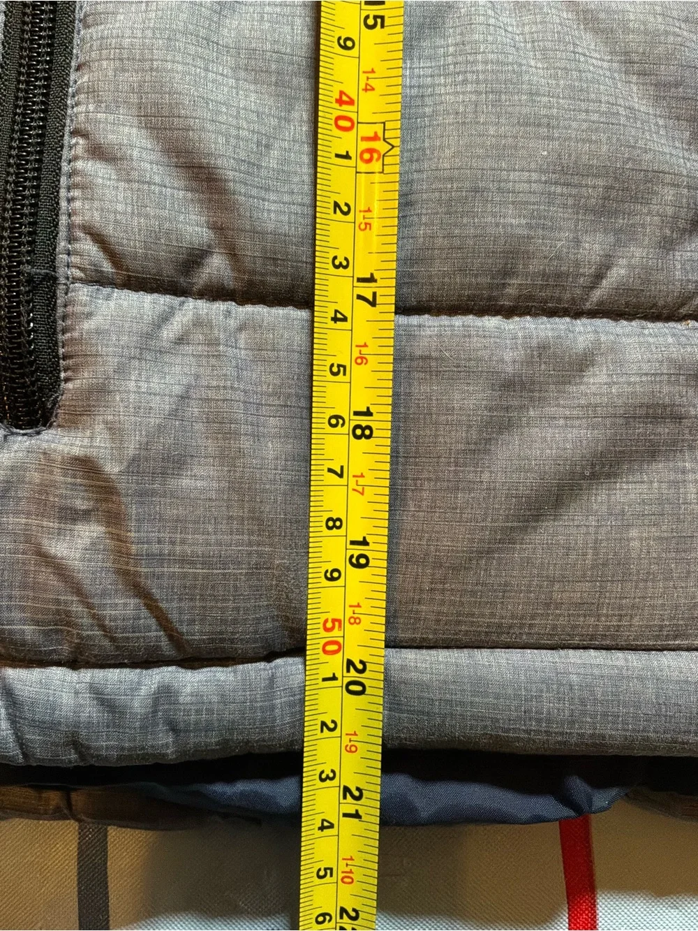 The north face boys jacket insulated & waterproof size 7/8 small
